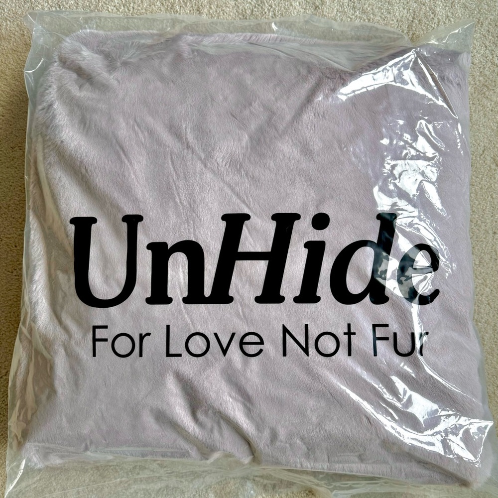Unhide Squish Standard Size Dusty Rose Pink Pillow Rosy Baby Chinchilla-Soft NEW